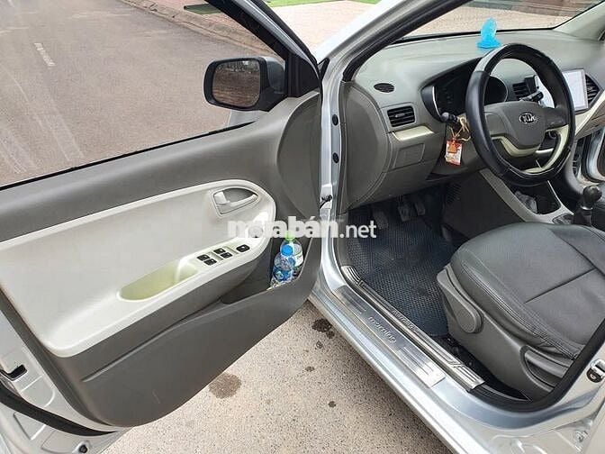 Kia Morning số sàn 2019 màu xám