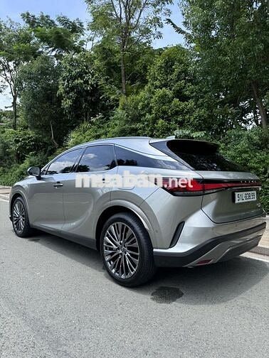 Lexus RX 2024 350 Luxury - 900 km