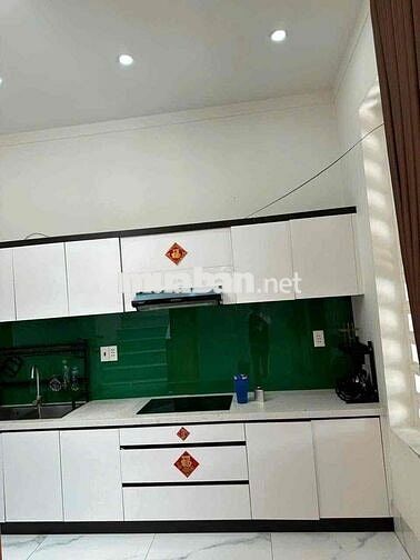 CHỈNH CHỦ CHO THUÊ NHÀ LẦU MỚI XÂY FULL NỘI THẤT