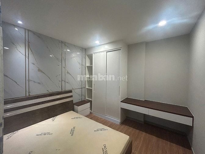 Cho thuê căn hộ Goldview 2PN 2WC như hình
