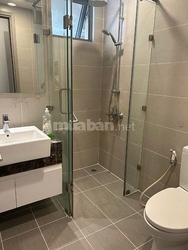 Cho thuê căn hộ Goldview 2PN 2WC như hình
