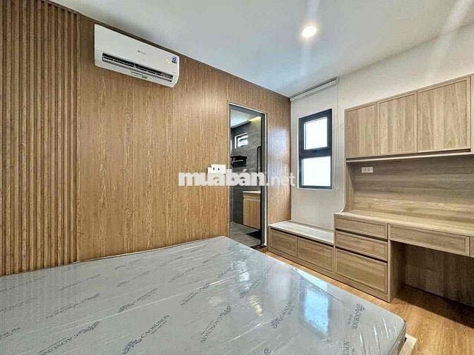 Cho thuê căn hộ Studio Ban công Q4 gần chợ 200, nhà thờ Xóm Chiếu