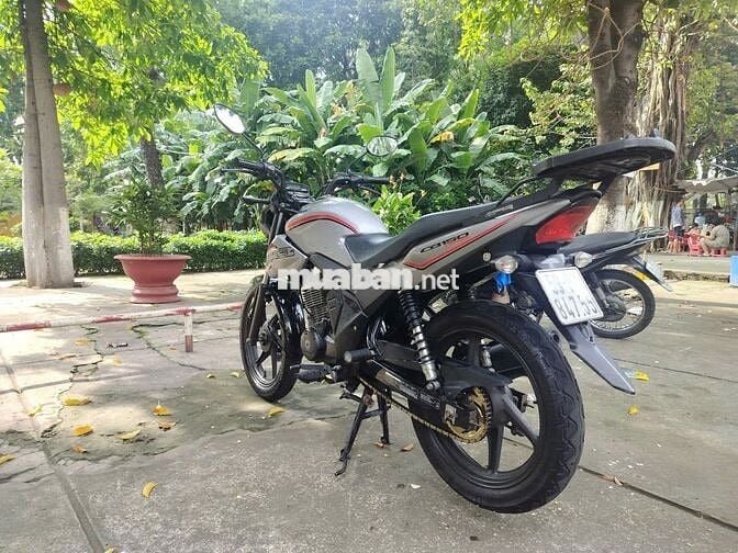 Cần bán xe Honda Verza (màu xám)