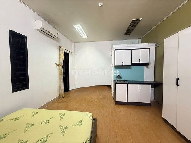 Studio full nội thất, có ban công thoáng – tiện đi Nguyễn Văn Quá, Q12