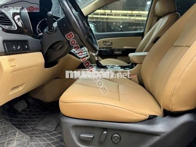 Kia Sedona 3.3L GAT 2015