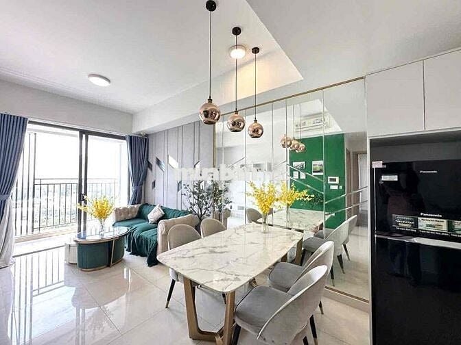 Bán căn 2PN view Đông tầng trung nhà đẹp sạch sẽ-Botanica Premier