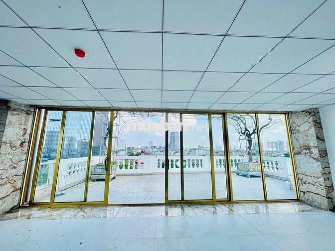Chính chủ cho thuê văn phòng tại Thái Hà 130m2 giá 22t giá cực rẻ