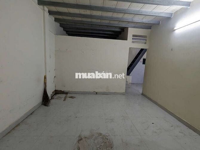 NHÀ GẦN UBND QUẬN –31,7M²–2PN–GIÁ CHỈ 3,79 TỶ–CÔNG NHẬN ĐỦ, NỞ HẬU ĐẸP