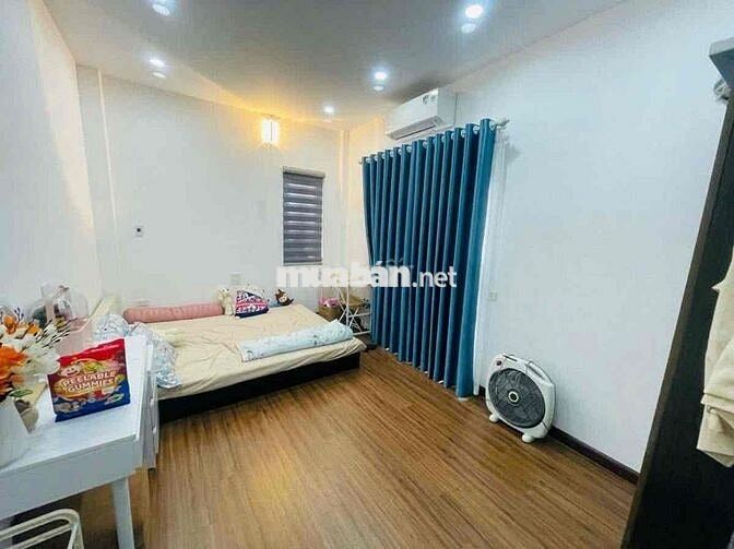 NHÀ HOÀNG HOA THÁM-BA ĐÌNH-LÔ GÓC BA THOÁNG-26M2-5T-5,5 TỶ.