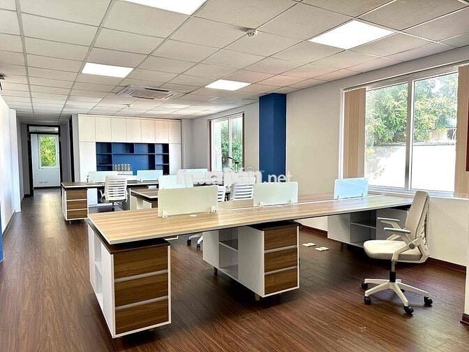 Chính chủ cho thuê văn phòng tại Hoàng Cầu 180m2 giá 27t nhà mới xây