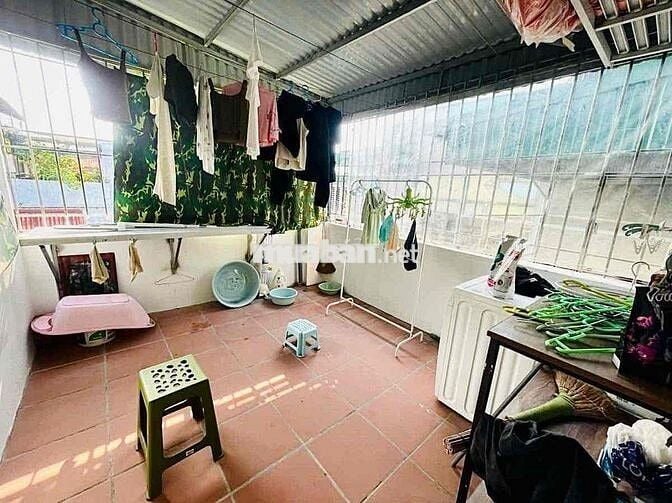 NHÀ HOÀNG HOA THÁM-BA ĐÌNH-LÔ GÓC BA THOÁNG-26M2-5T-5,5 TỶ.