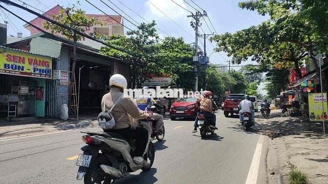 mặt tiền kinh doanh sầm uất nhất bình chiều cho thuê