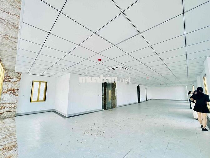 Chính chủ cho thuê văn phòng tại Thái Hà 130m2 giá 22t giá cực rẻ