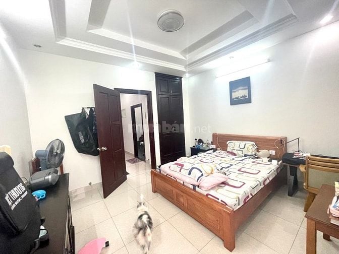 Nhà CC Phan Văn Trị P10 62m2 nở hậu 4.25m 3L sát bên Cityland 10.6 tỷ
