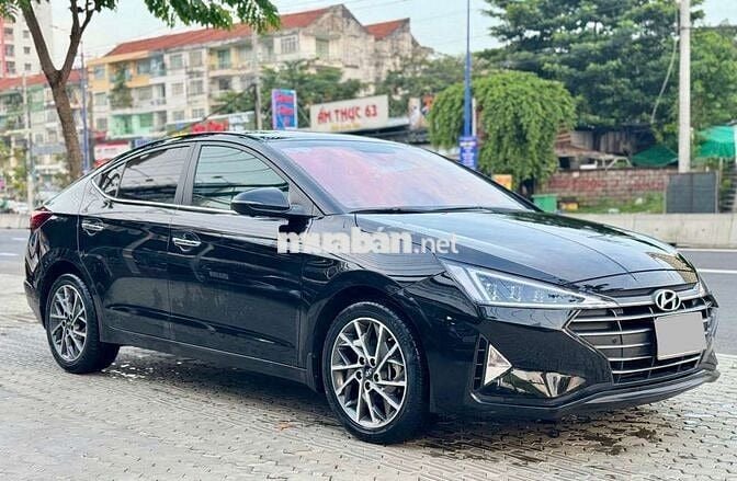 HYUNDAI ELANTRA 2.0 GLS