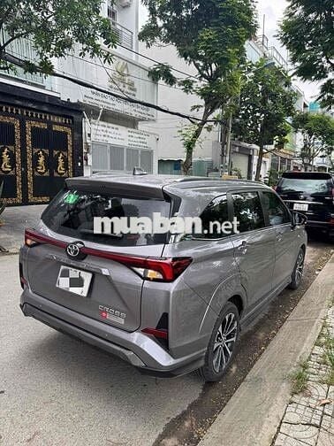 Toyota Veloz Cross Top 2025 - 7.400Km xe hãng bán