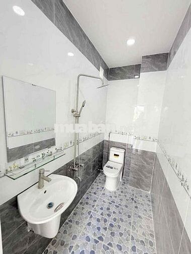 CHỈ 4..7T NHÀ 3 LẦU SÁT MT KÊNH TÂN HOÁ-DT 36m2