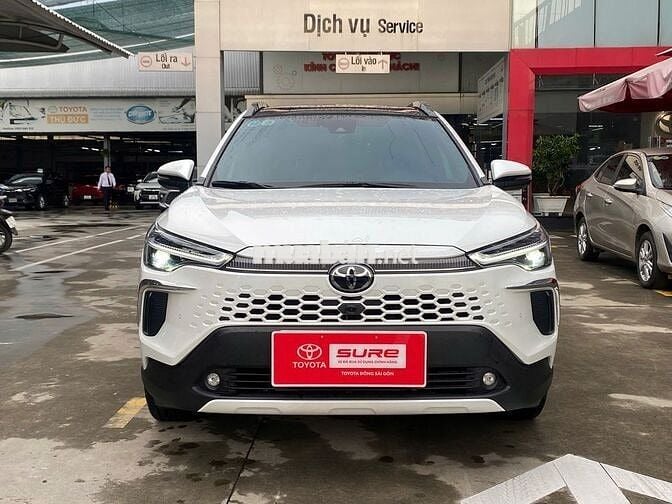 Corolla Cross 2024 1.8V - Đi Lướt 13.000Km