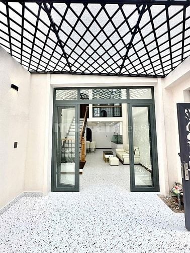 Bán nhà đường Trường Chinh.p14- Tân Bình. Dt 4x16m 1 trệt lửng nhà mới