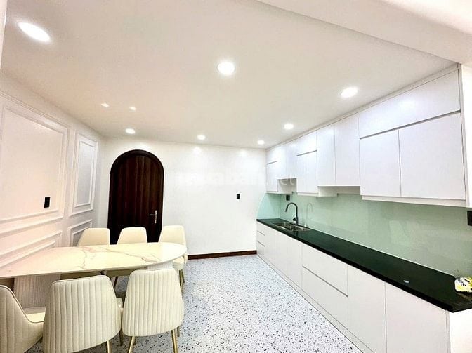 Bán nhà đường Trường Chinh.p14- Tân Bình. Dt 4x16m 1 trệt lửng nhà mới