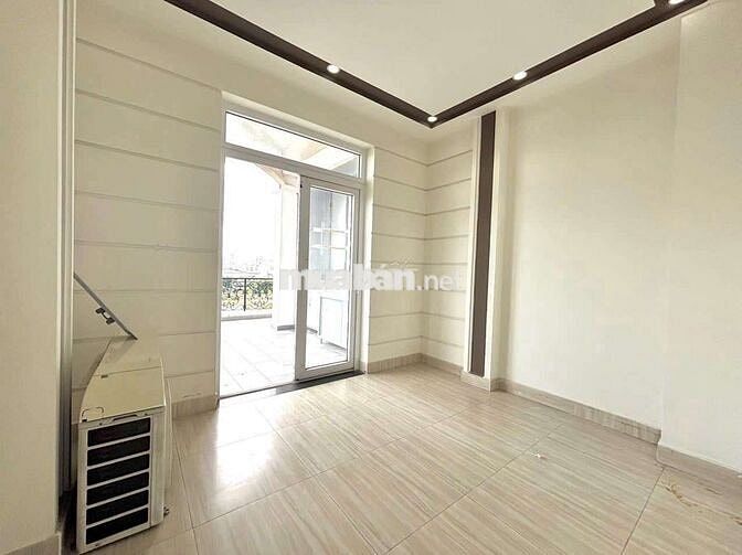 PHÒNG TRỌ BANCOL QUẬN 4 GẦN ĐẠI HỌC NTTU,ULAW MỚI XÂY
