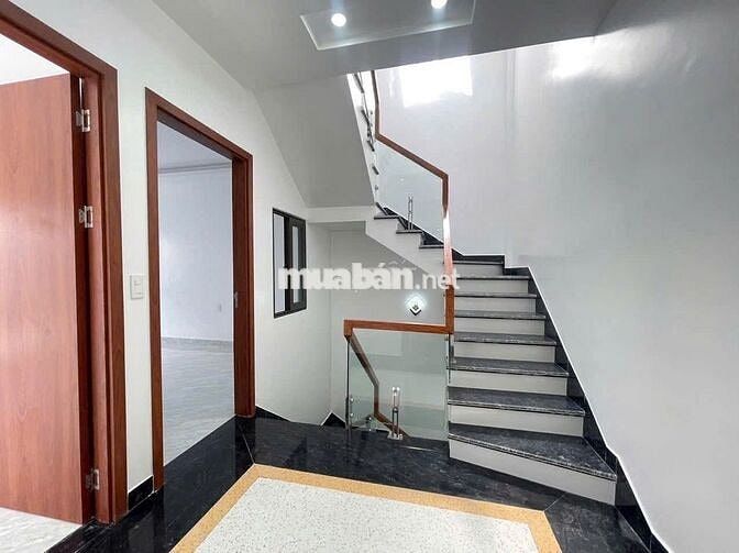 N2687. CHO THUÊ NHÀ NGÕ PHƯƠNG LƯU 4 NGỦ ĐỒ CƠ BẢN