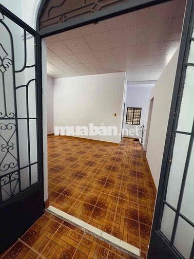 cho thuê nhà làm kho xưởng - hẻm tỉnh lộ 10 bình tân thuộc thêm lửa