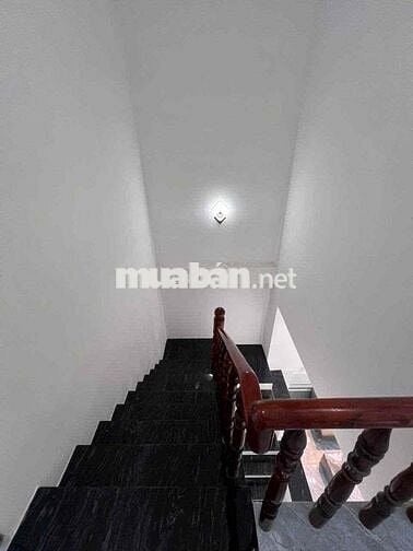 Nhà Mới 1 Lầu 4 x 10m, 2 Phòng Ngủ Nội Thất Sẵn. Sổ Hồng Sẵn Giá Rẻ