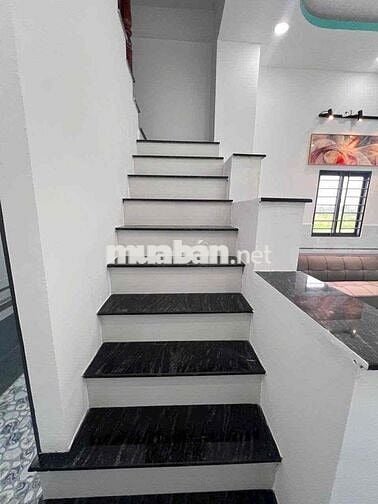 Nhà Mới 1 Lầu 4 x 10m, 2 Phòng Ngủ Nội Thất Sẵn. Sổ Hồng Sẵn Giá Rẻ