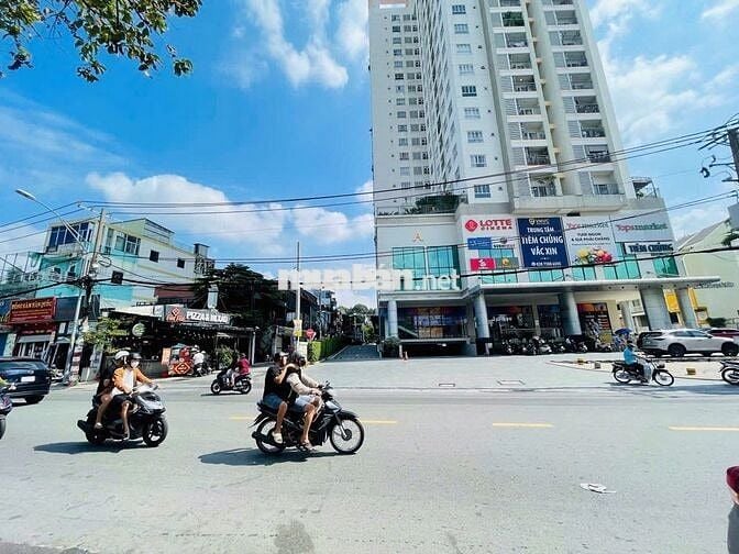 *** căn nhà ở Vicom Thủ Đức trung tâm Thủ Đức nở hậu tài lộc đỉnh