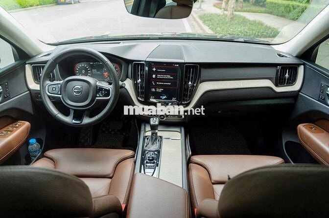Volvo XC60 2020 T6 AWD Inscription - 33700 km