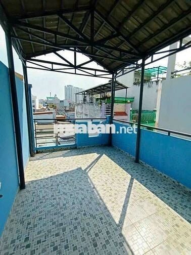QUẬN 11 - NHÀ 4 TẦNG HẺM 5M THÔNG NGAY CHỢ CHIM XANH GIÁ 5TỶ NHỈNH