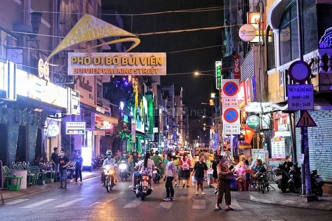 MT ngang 8m phố Tây Bùi Viện Q1, HĐT 11500$/tháng, 6 tầng, chỉ 115 tỷ 