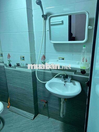 Pass phòng trọ tại 48 Ngọc Hồi. Ngay bến xe nước ngầm