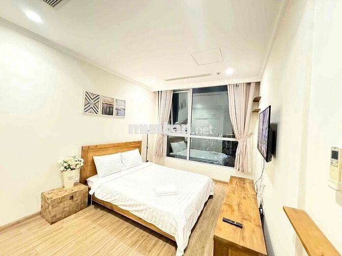 🌿 Cho thuê căn hộ 2 phòng ngủ tại Vinhomes Central Park 🌿