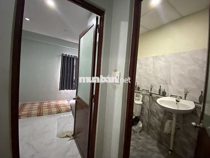 BÁN NHÀ CMT8 Q.10 - DT 52M² VUÔNG VỨC - 2 LẦU KIÊN CỐ - CHỈ 6.2 TỶ TL