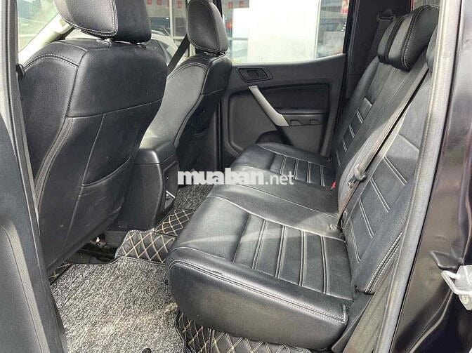Ford Ranger 2022 XLS AT 4x2. TRẢ TRƯỚC 200 Triệu