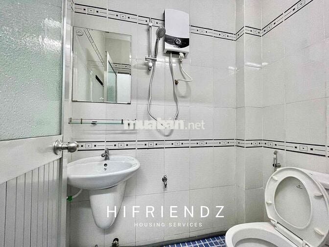 PHÒNG ĐẦY ĐỦ NỘI THẤT VÀ CỬA SỔ CHỈ CẦN SÁCH VALI VÀO Ở NGAY BÌNH TÂN