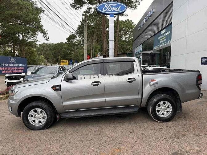 Ford Ranger 2019 XLS AT 4x2. TRẢ TRƯỚC 200 TRIỆU