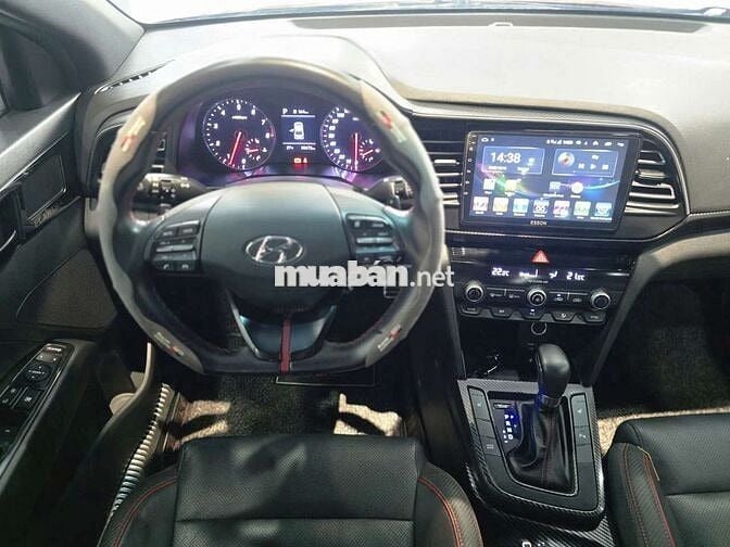Hyundai Elantra 2019 Sport 1.6L Turbo, màu đỏ