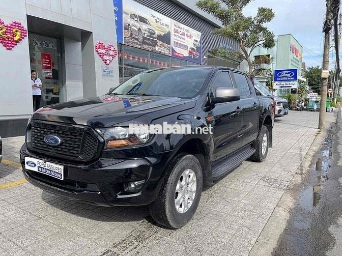 Ford Ranger 2022 XLS AT 4x2. TRẢ TRƯỚC 200 Triệu