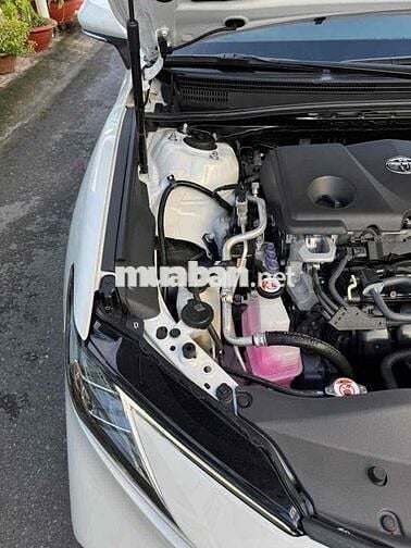 Toyota Camry 2025 2.5 HEV Mid - 2929 km