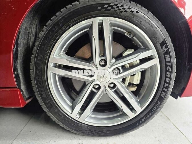 Hyundai Elantra 2019 Sport 1.6L Turbo, màu đỏ
