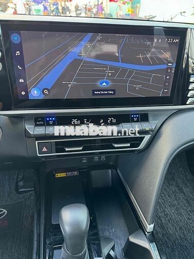 Toyota Camry 2025 2.5 HEV Mid - 2929 km