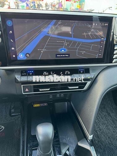 Toyota Camry 2025 2.5 HEV Mid - 2929 km