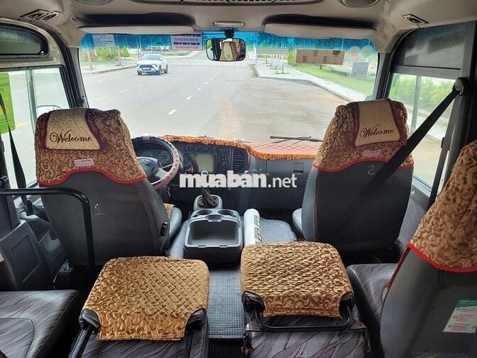 GIA ĐÌNH CẦN BÁN XE HUYNDAI COUNTY ĐÔ THÀNH