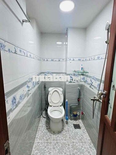 Chỉ 6..9ty  Có ngay nhà 3 lầu hẻm 6m, 3pn,3wc, Dt 44.m2 Phạm văn hai