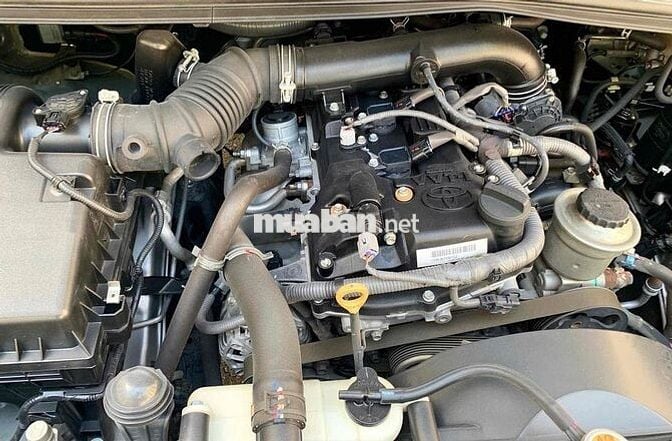 Toyota Innova 2024 E 2.0 MT - 55000 km