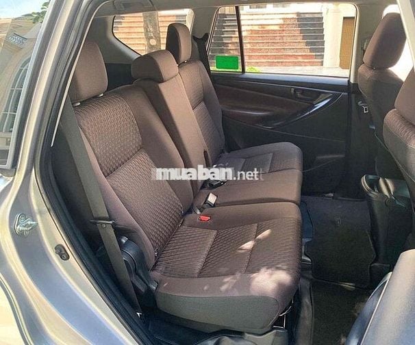 Toyota Innova 2024 E 2.0 MT - 55000 km