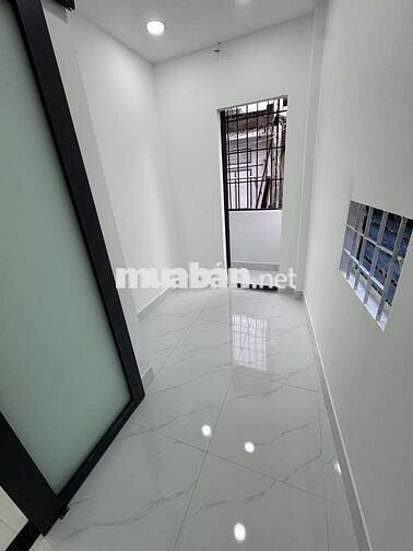 Nhà Trung Tâm Q6 , vòng xoay Phú Lâm , Nguyễn Văn Luông , P12 Q6